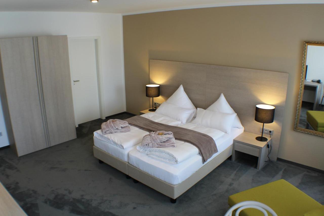 Garni Hotel Schmaus Viechtach Eksteriør billede