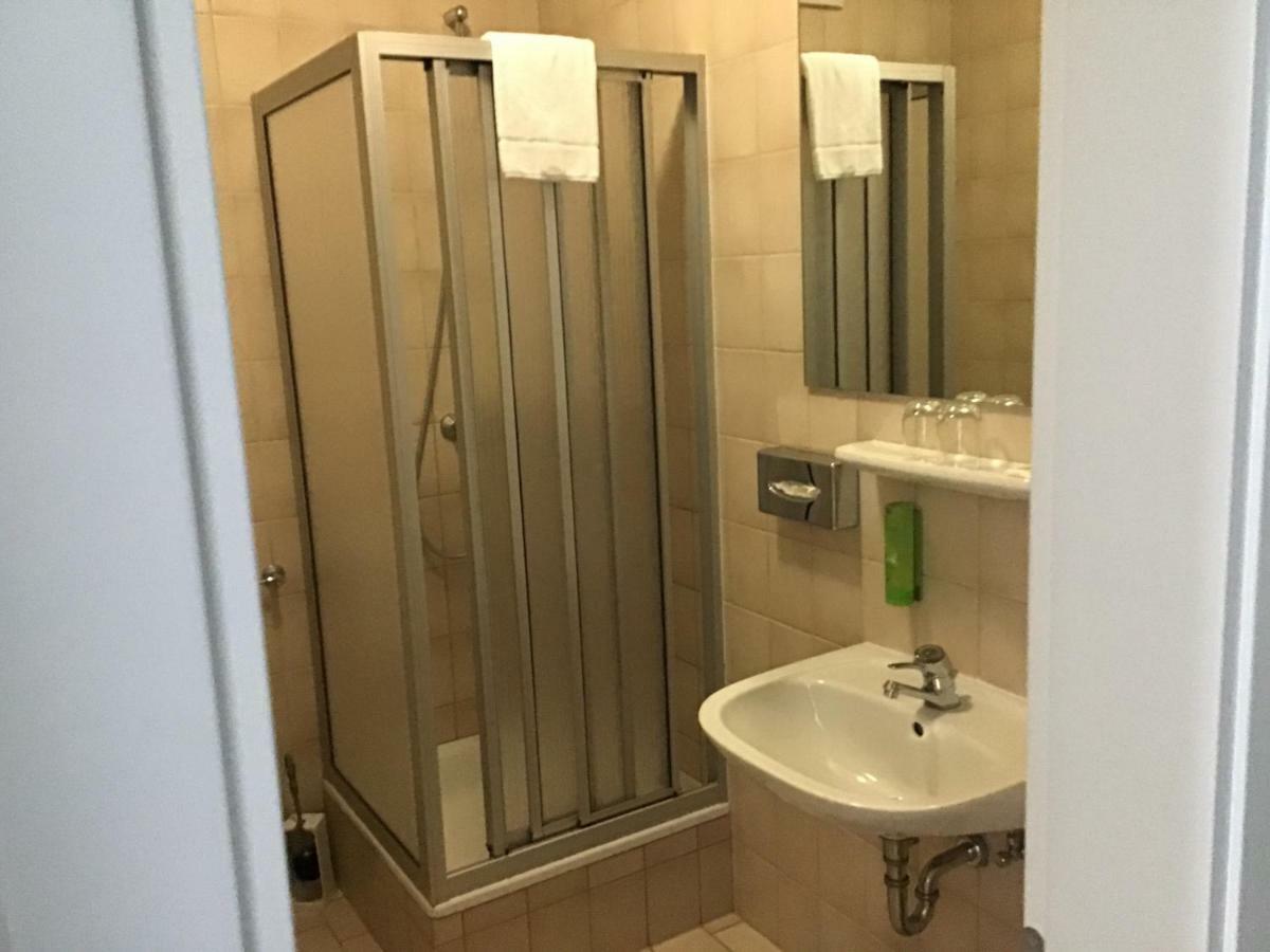 Garni Hotel Schmaus Viechtach Eksteriør billede